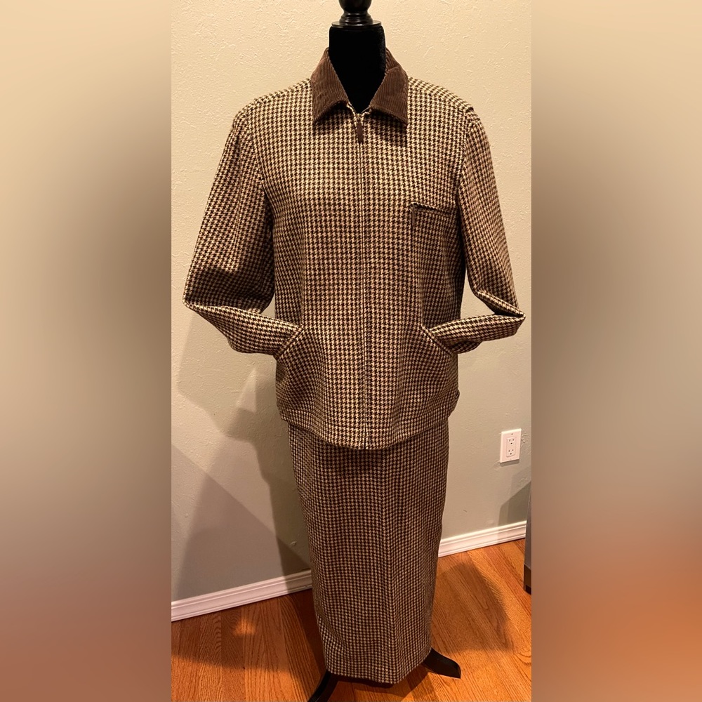 Lauren, by Ralph Lauren wool suit with corduroy collar fully lined with skirt
